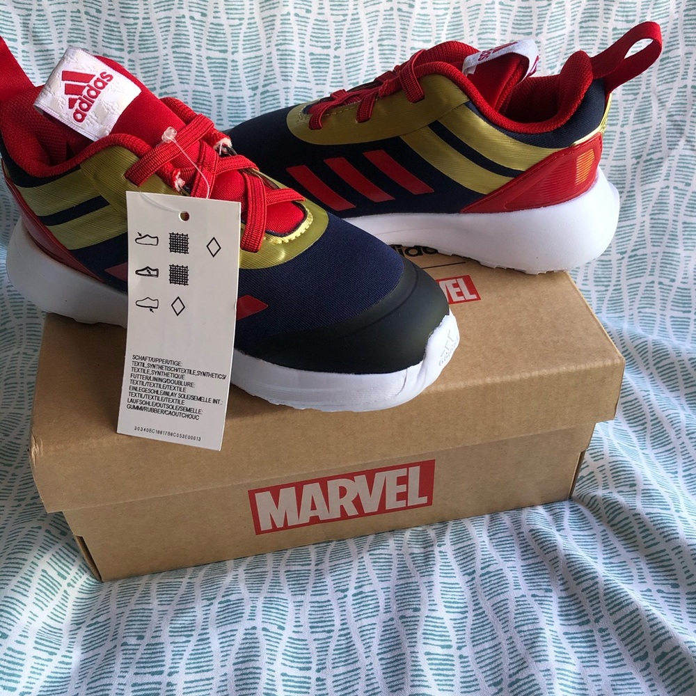 New Adidas Marvel Capitan shoes for toddler kids